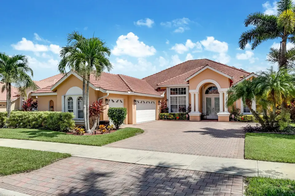 780 SW Marsh Harbor Bay, Port St. Lucie, FL 34986
