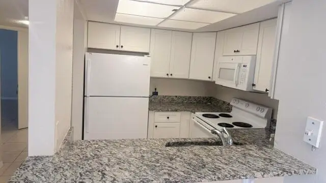 1520 SE Royal Green Circle 206, Port St. Lucie, FL 34952