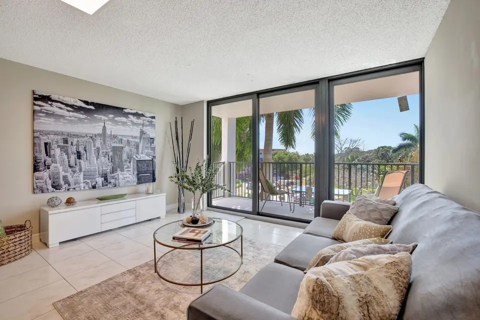 1101 RIVER REACH Drive 415, Fort Lauderdale, FL 33315