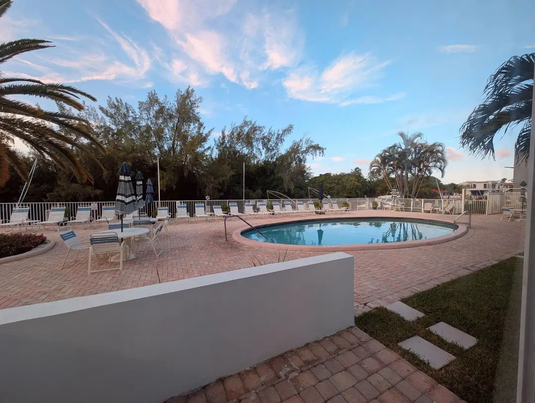 2860 NE 14th Street Causeway 102d, Pompano Beach, FL 33062