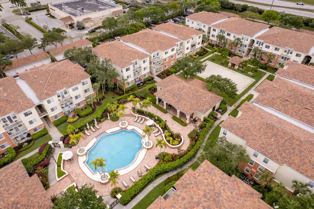 9857 Baywinds Drive 9112, West Palm Beach, FL 33411