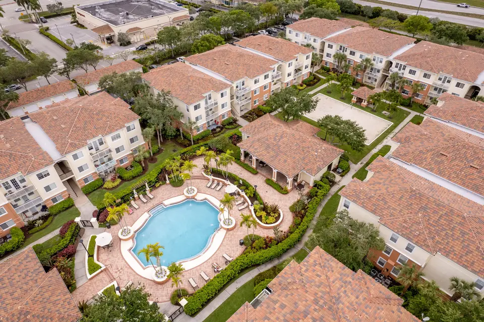 9857 Baywinds Drive 9112, West Palm Beach, FL 33411