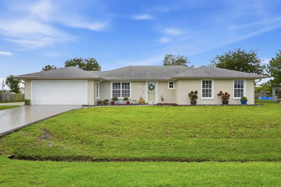 482 SE GALLEON Lane, Port St. Lucie, FL 34983