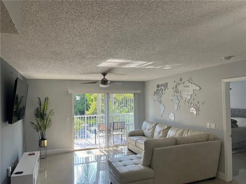 5051 WILES Road 207, Coconut Creek, FL 33073