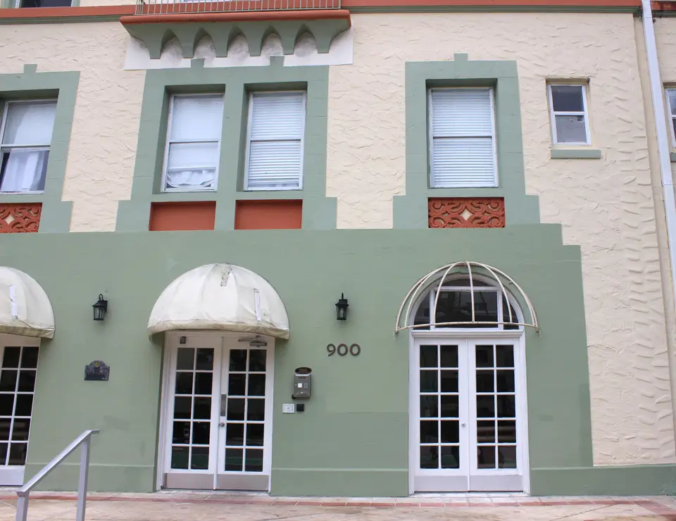 900 16TH Street 204, Miami Beach, FL 33139