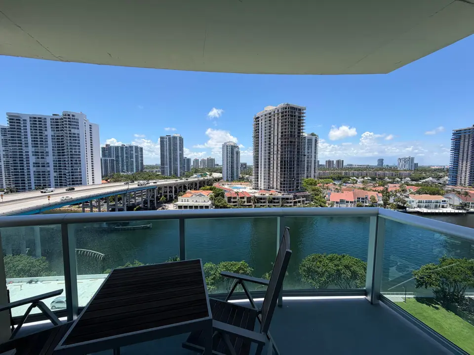 19390 COLLINS Avenue 1405, Sunny Isles Beach, FL 33160