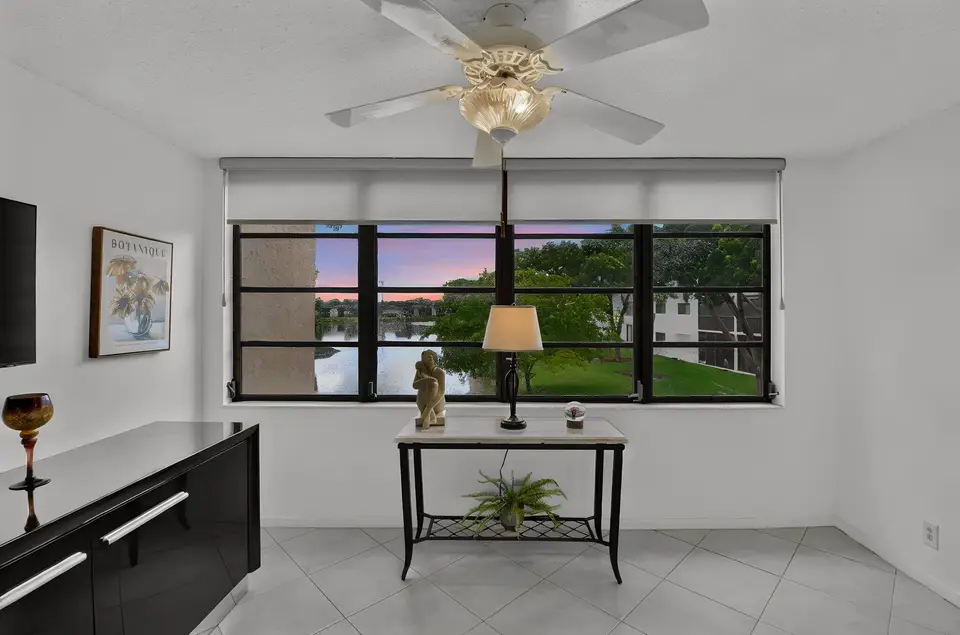 15075 WITNEY Road 212, Delray Beach, FL 33484