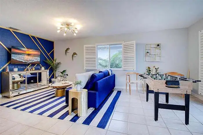 917 ORANGE Isle, Fort Lauderdale, FL 33315