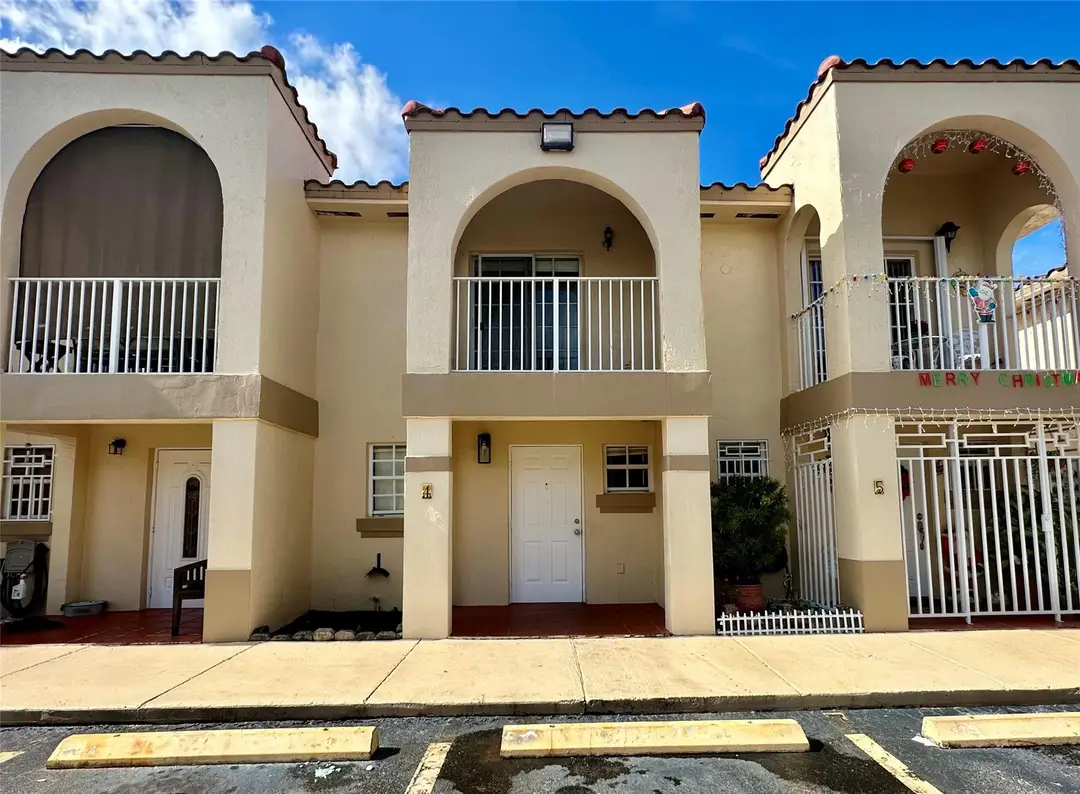 519 W 68th Street 4, Hialeah, FL 33014