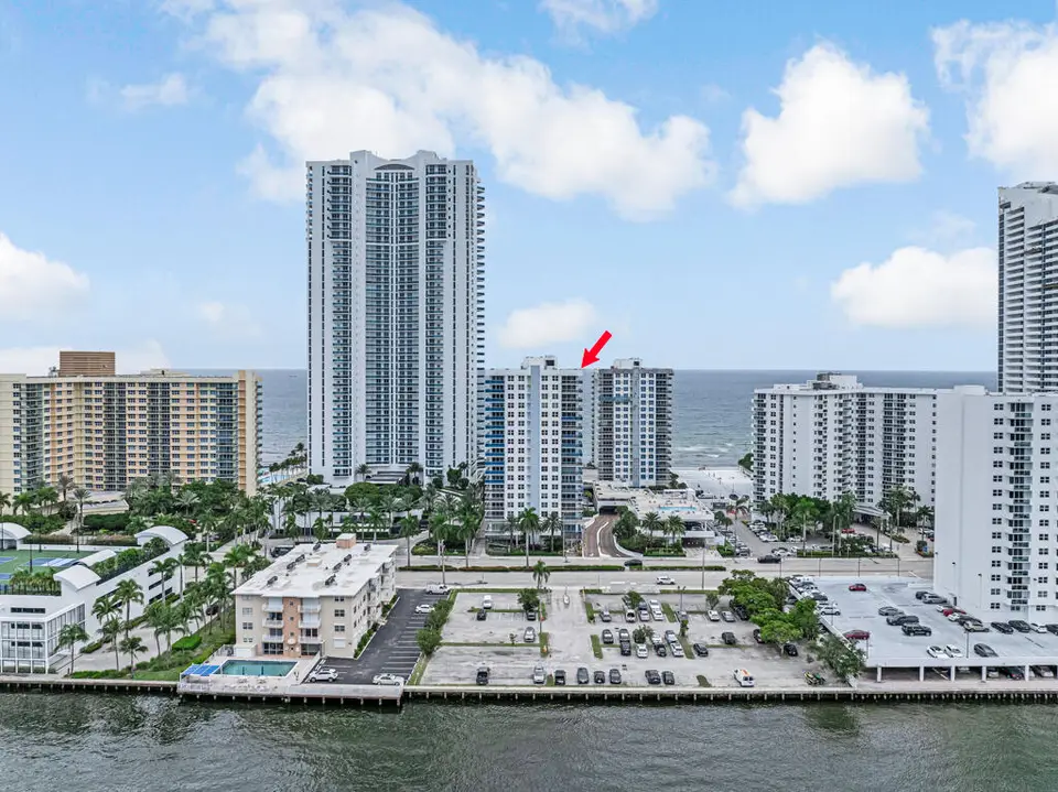 2751 S Ocean Drive 1008, Hollywood, FL 33019