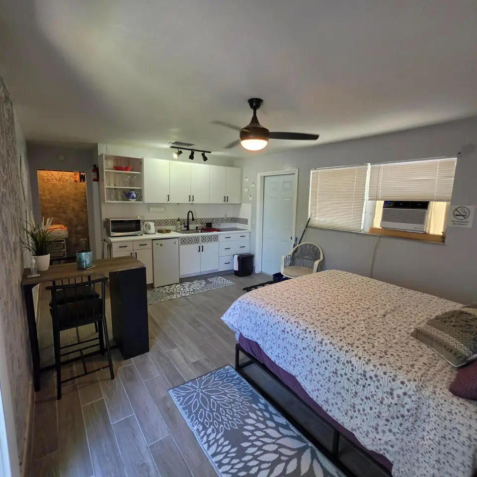 141 SE 2ND Avenue, Dania Beach, FL 33004
