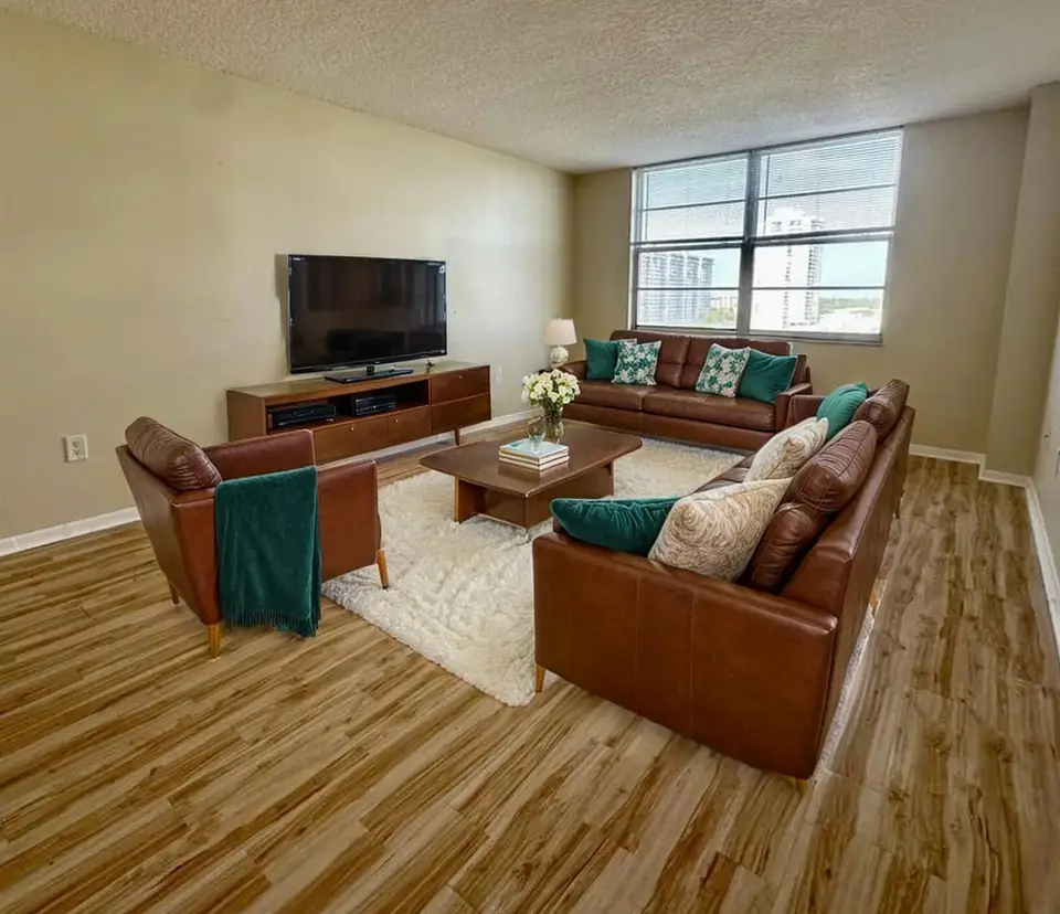 2851 NE 183RD Street 914E, Aventura, FL 33160