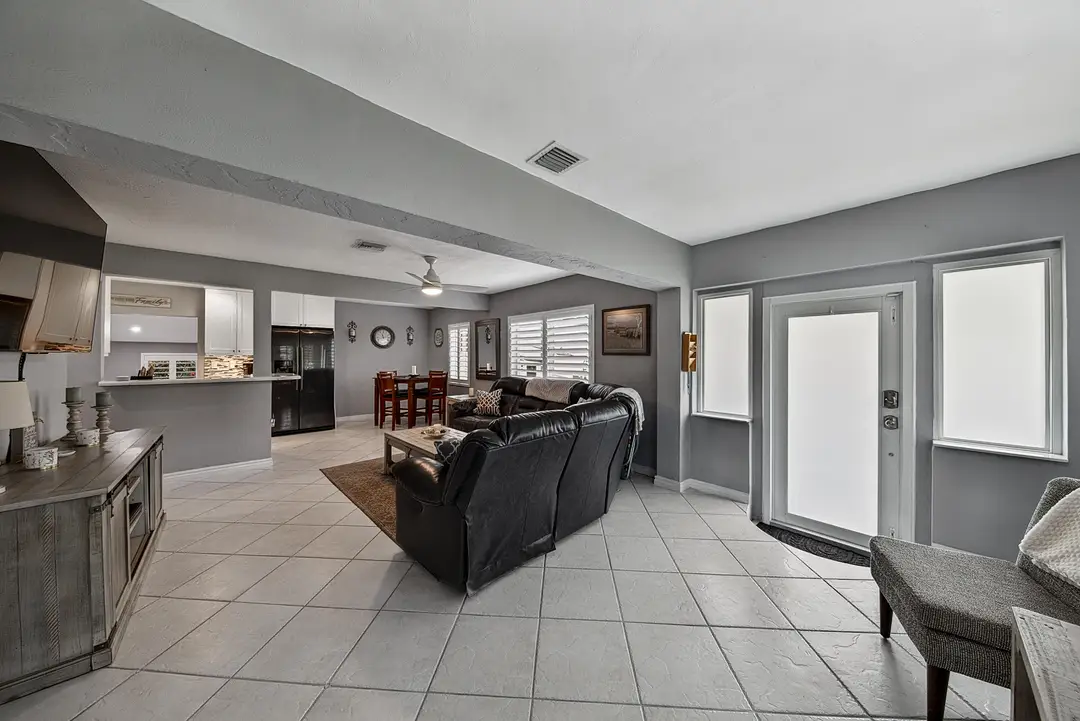 800 SW 19TH Street, Fort Lauderdale, FL 33315