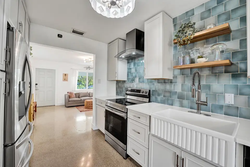180 NW 48th Court, Oakland Park, FL 33309