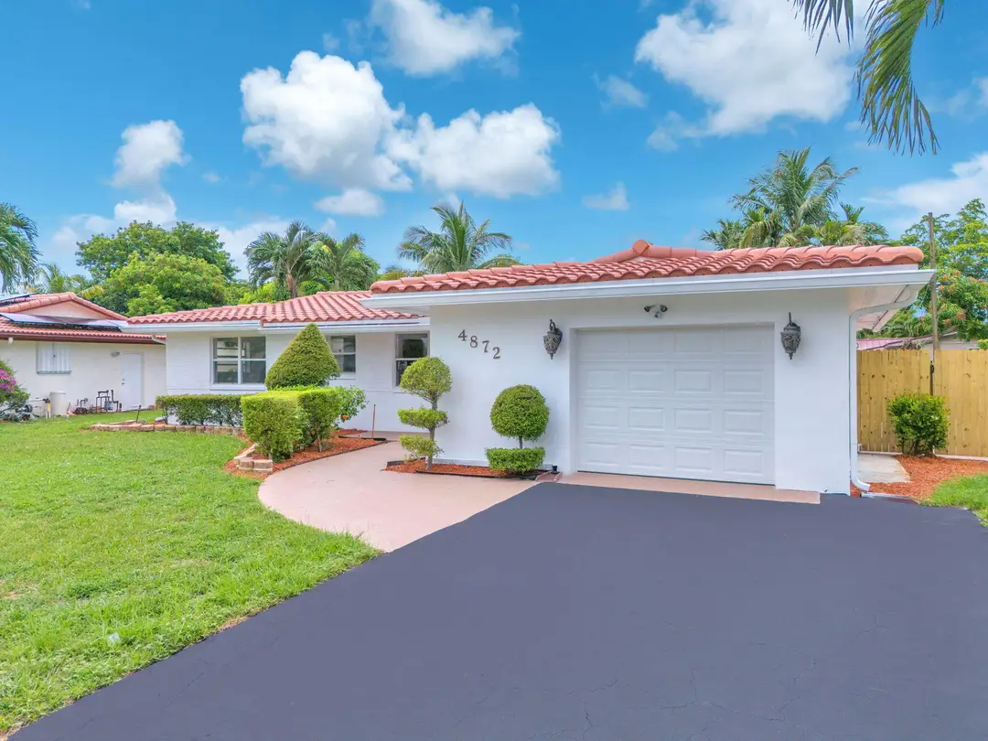 4872 NW 6TH Court, Plantation, FL 33317