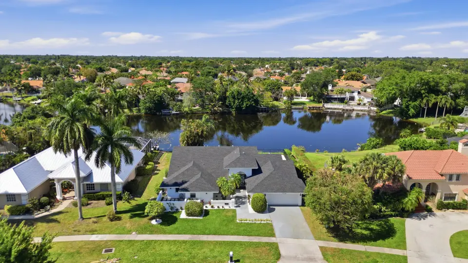 12725 KINGSWAY Road, Wellington, FL 33414