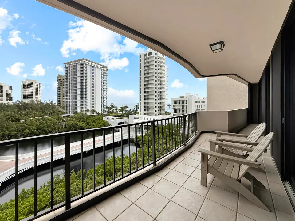 4200 N Ocean Drive 2-705, Singer Island, FL 33404
