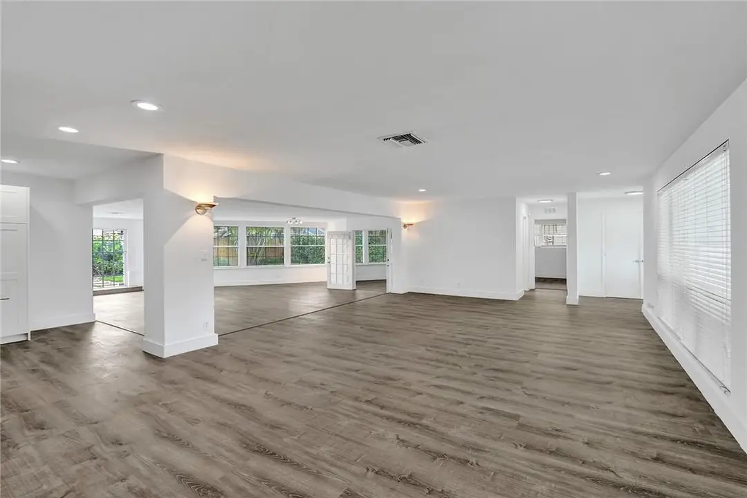 5981 NE 22ND Way, Fort Lauderdale, FL 33308