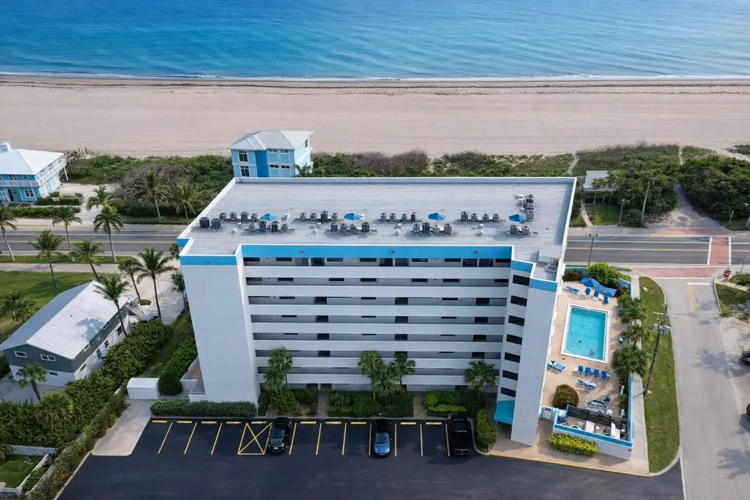 Penthouse Unit 807