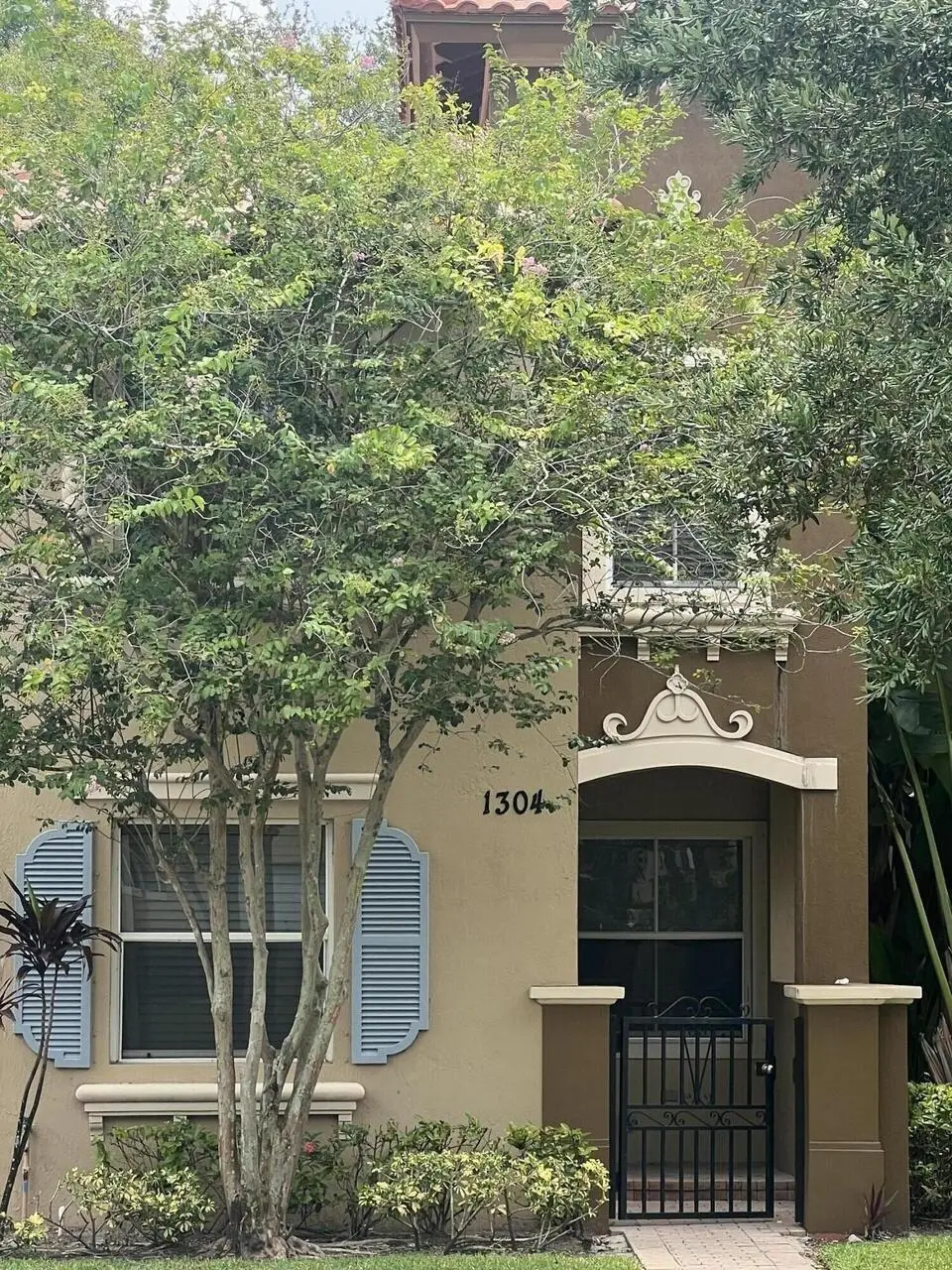 2920 HIDDEN HILLS Road 1304, West Palm Beach, FL 33411