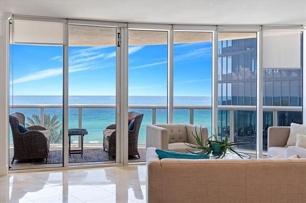 17201 COLLINS Avenue 805, Sunny Isles Beach, FL 33160