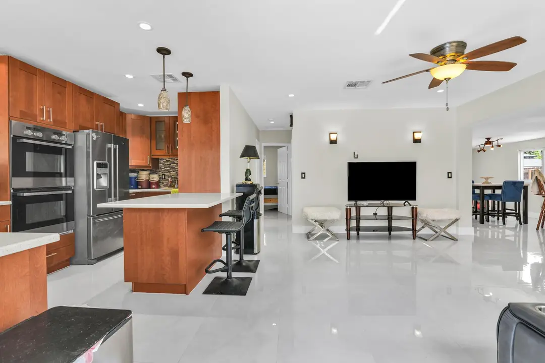 1218 SW Second Ave Pompano Beach - 10