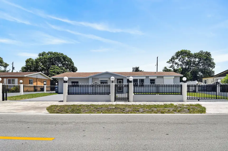 3110 NW 211TH Street, Miami Gardens, FL 33056