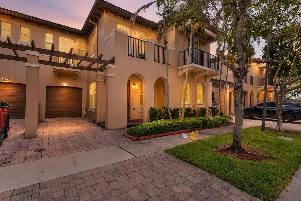 4414 MORGAN Lane, Davie, FL 33328