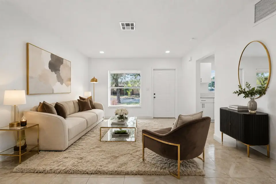 583 NW 17th Place, Fort Lauderdale, FL 33311