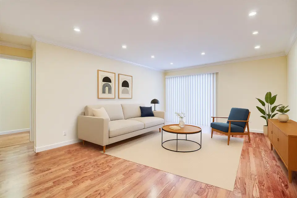 4000 N HILLS Drive 35, Hollywood, FL 33021