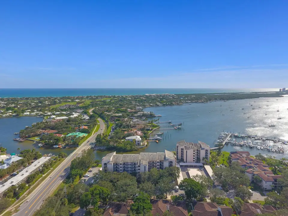 11370 Twelve Oaks Way 614, North Palm Beach, FL 33408
