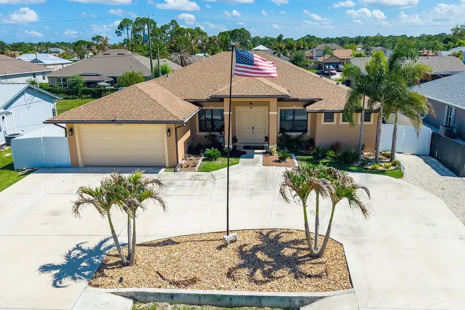 1890 SW Penrose Avenue, Port St. Lucie, FL 34953