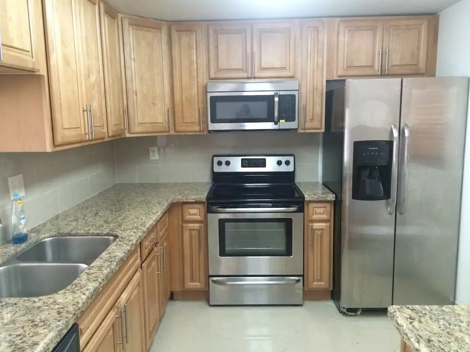 485 N Pine Island Road 201A, Plantation, FL 33324