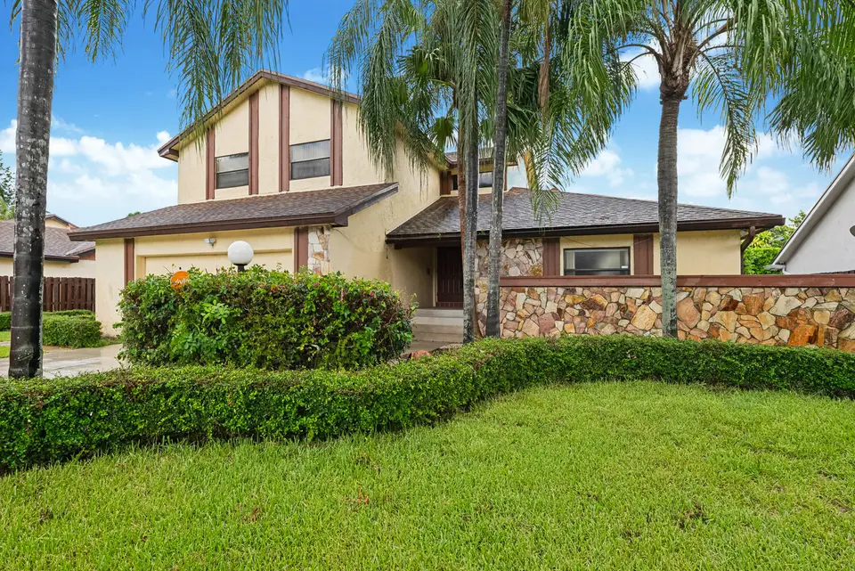 15615 SW 54th Street, Miami, FL 33185
