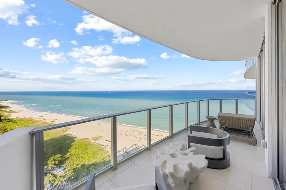 3100 N OCEAN Drive H-1702, Singer Island, FL 33404