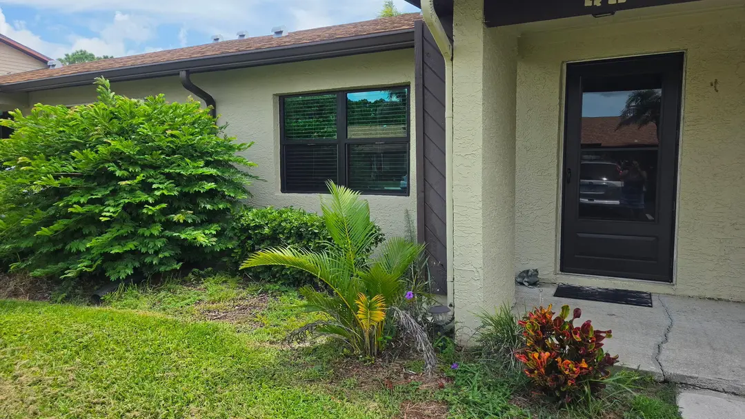 6034 INDRIO Road 5, Fort Pierce, FL 34951