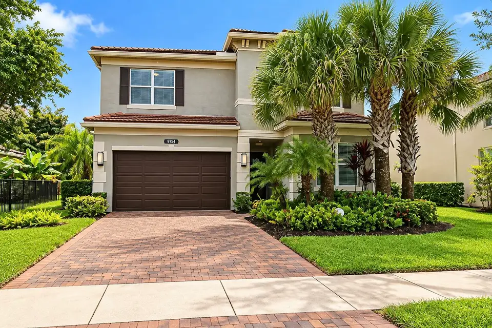 9754 Celtic Sea Lane, Delray Beach, FL 33446
