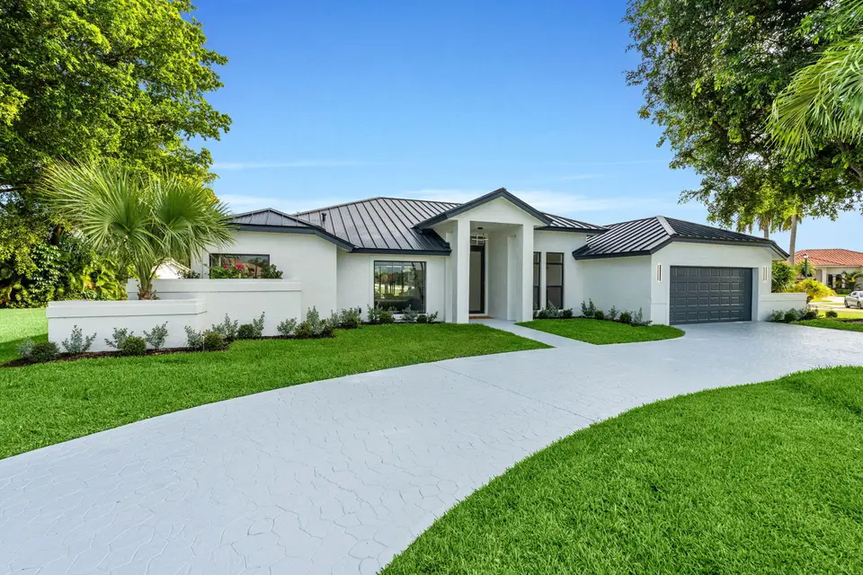 11320 Boca Woods Lane, Boca Raton, FL 33428