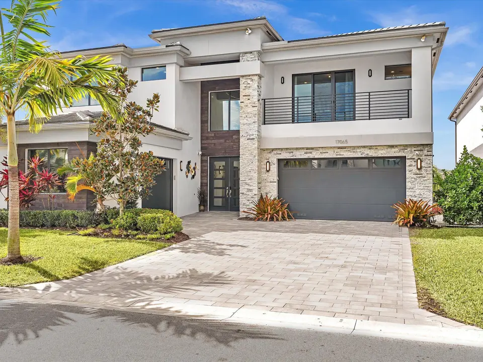 17065 Rainbow Fls Trail, Boca Raton, FL 33496