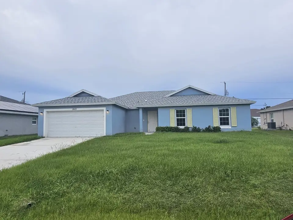 1913 SW Swift Avenue, Port St. Lucie, FL 34953