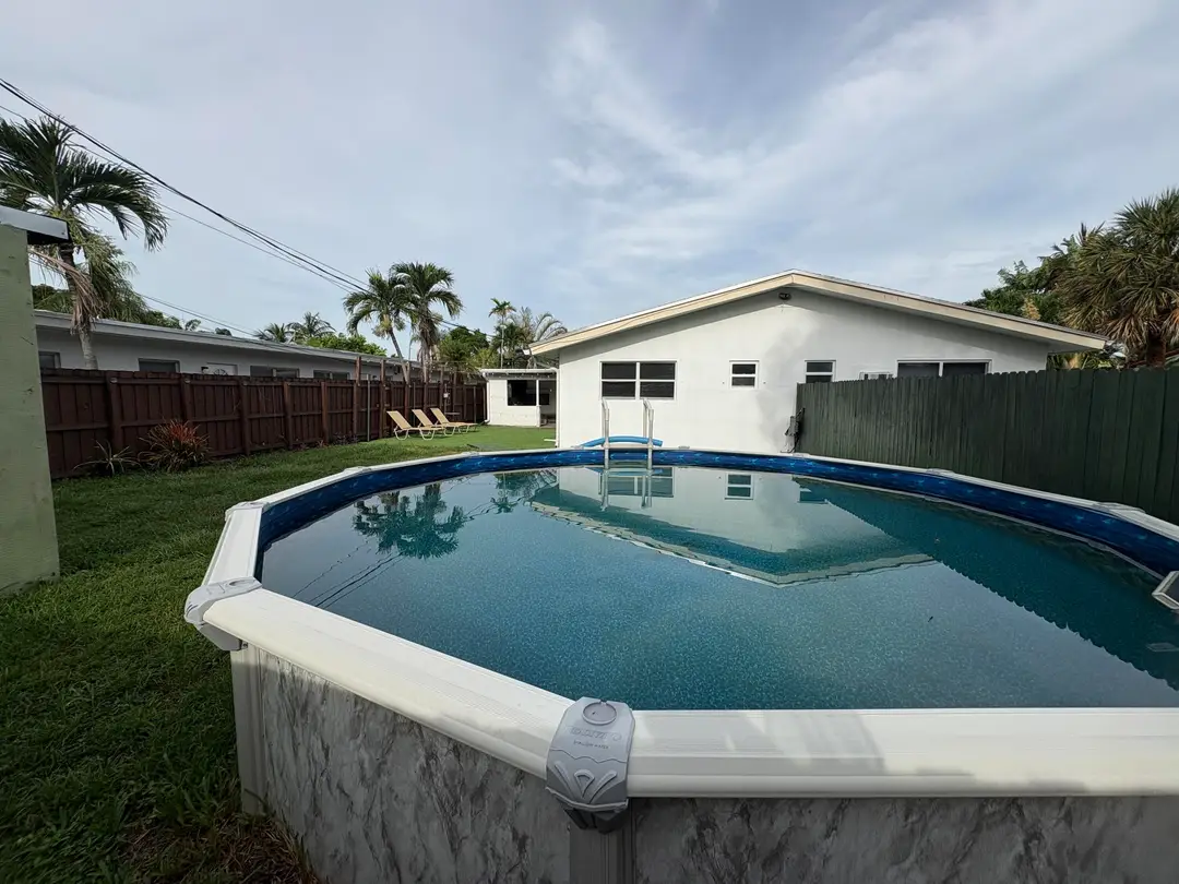 1032 NE 16th Terrace, Fort Lauderdale, FL 33304