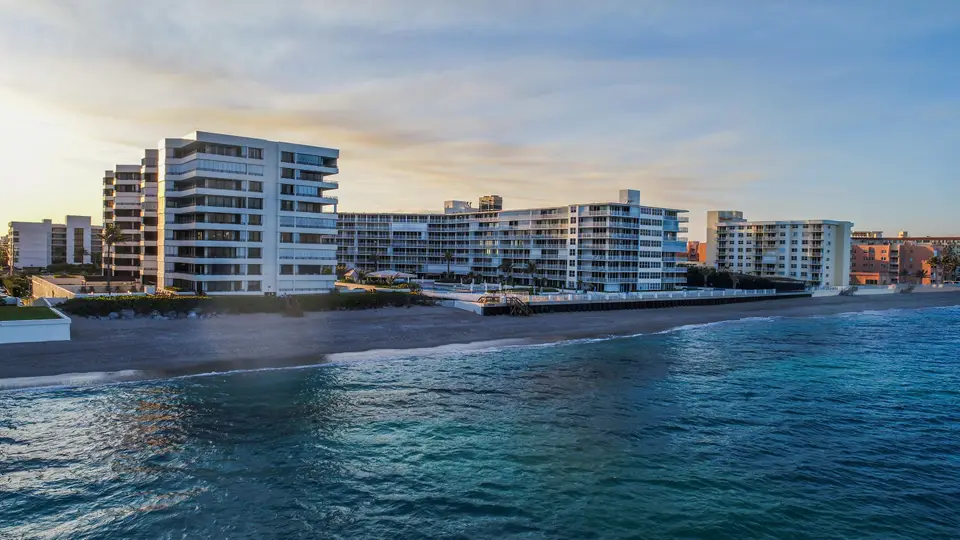 3560 S Ocean Boulevard 706, South Palm Beach, FL 33480