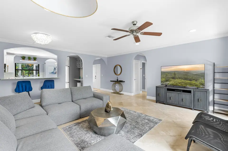 11397 POND VIEW Drive E202, Wellington, FL 33414
