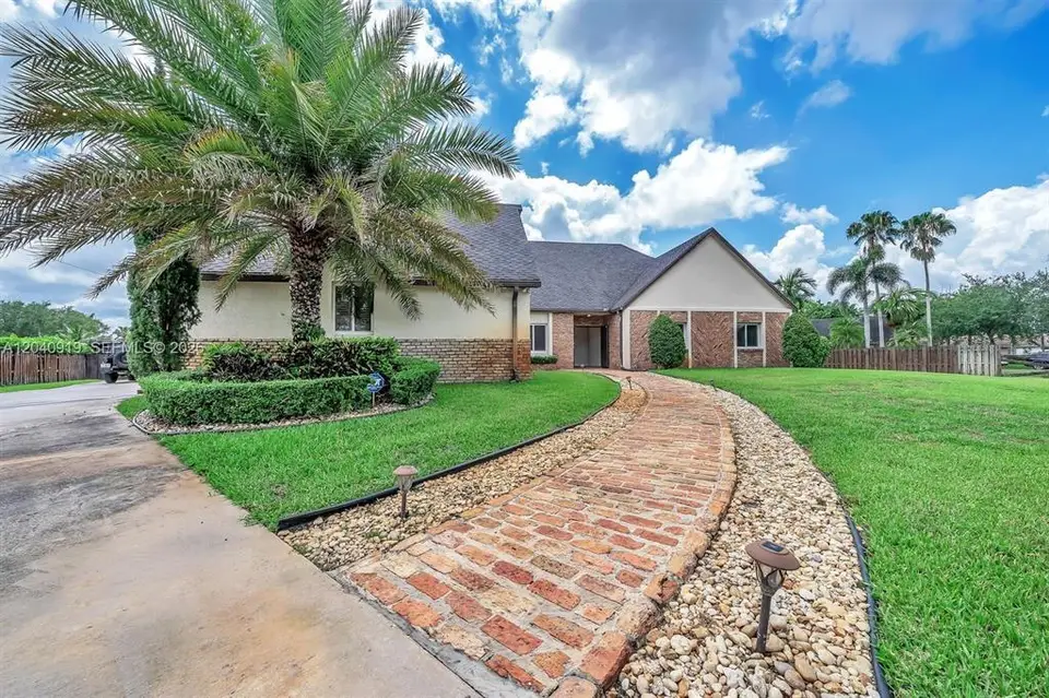 4920 SW 170TH Avenue 4920, Southwest Ranches, FL 33331