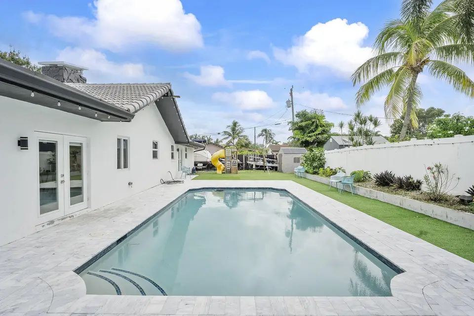 5800 SW 19TH Street, Plantation, FL 33317