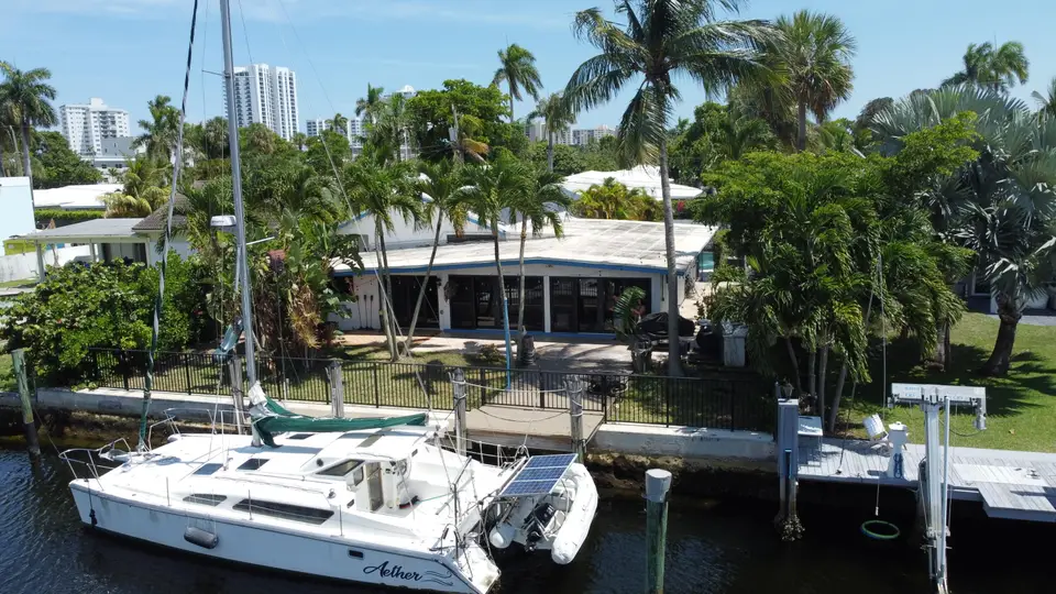 11 SUNSET Lane, Lauderdale-By-The-Sea, FL 33062