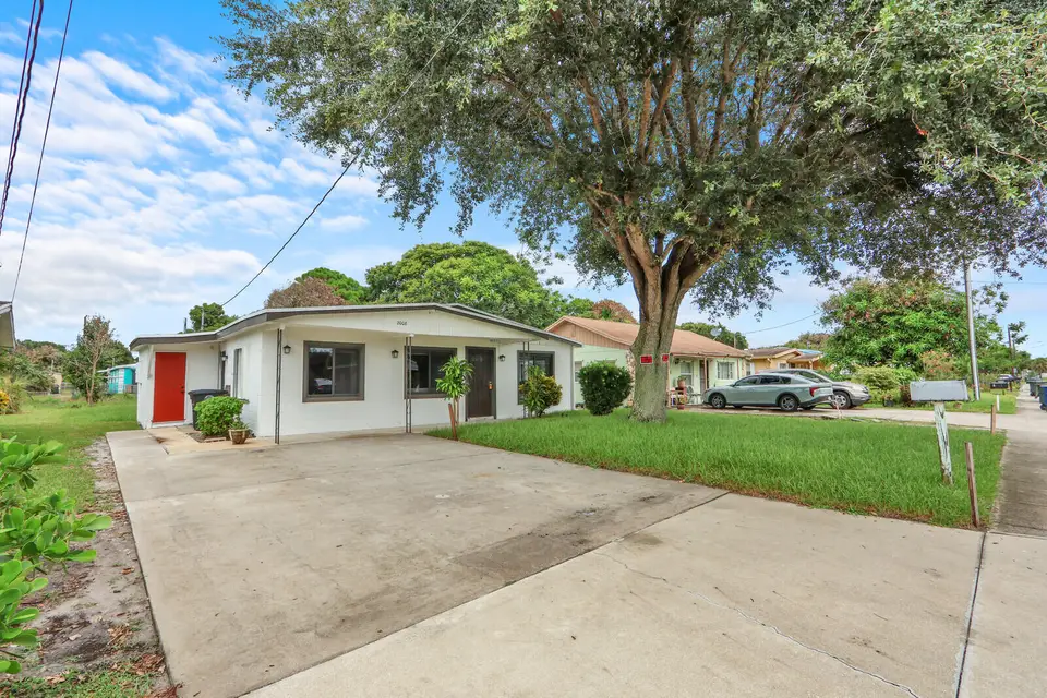 2008 Avenue N, Fort Pierce, FL 34950