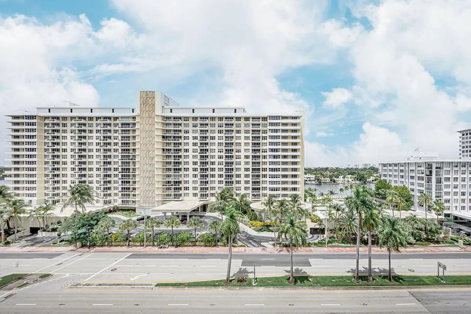 5601 Collins Avenue 816, Miami Beach, FL 33140