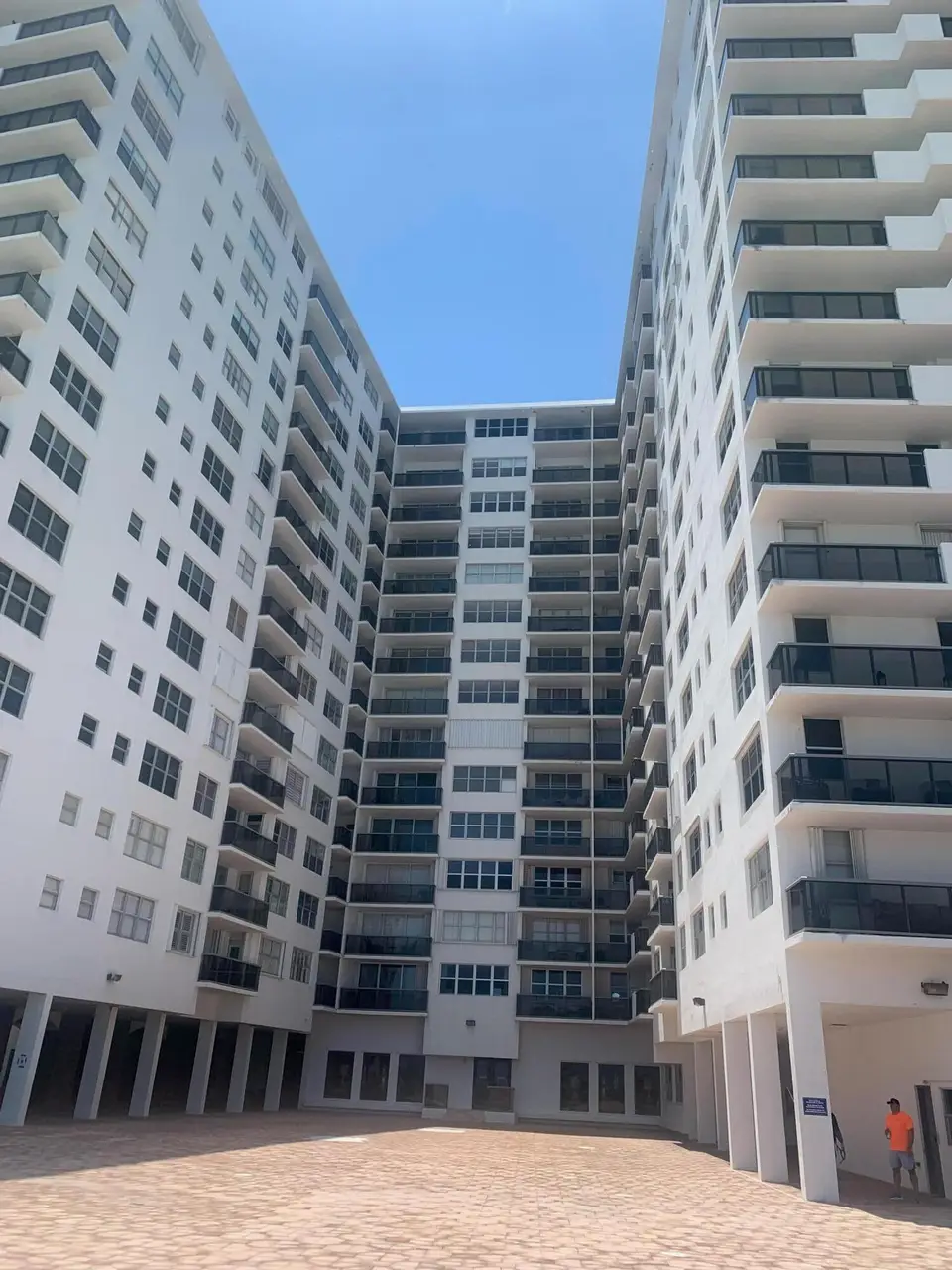 6039 COLLINS Avenue 1722, Miami Beach, FL 33140