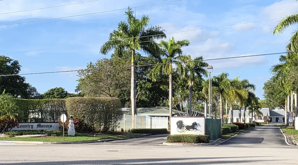 718 Whippoorwill Lane, Delray Beach, FL 33445